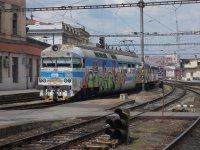 560 023-4